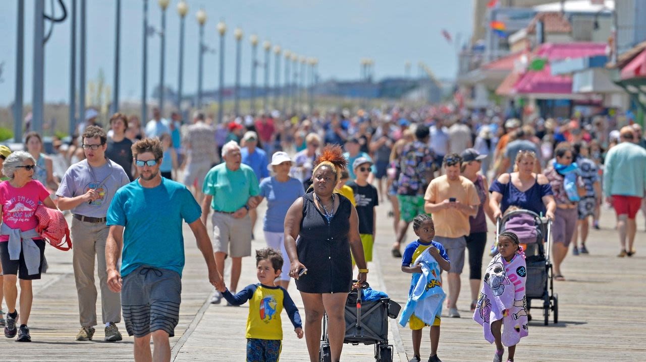 Beach travel: 4 boardwalks to check out