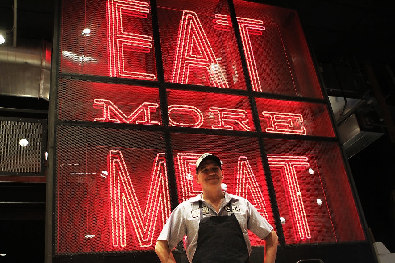 Michael Symon to host tailgate brunch in honor of Browns vs. Raiders game in Las Vegas