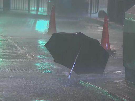 天文台周三凌晨一度發出黃色暴雨警告 今日料有時雨勢頗大