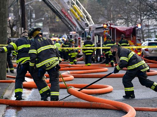 Mujer postrada en cama y su marido mayor mueren en incendio de apartamento en Washington Heights - El Diario NY