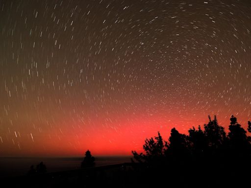 ¿Cuándo volverán las auroras boreales a España? ¿Son peligrosas? Preguntas y respuestas sobre las tormentas solares que las provocan