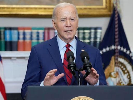 Biden condena la violencia en las protestas a favor de Gaza en universidades: "No pueden provocar el caos"