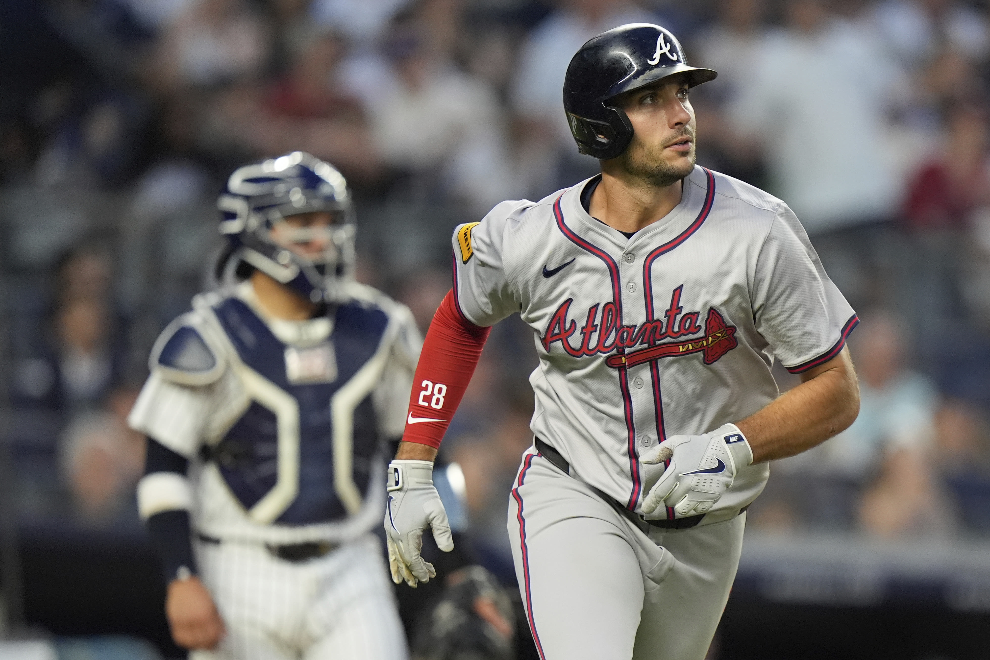 Braves beat suddenly struggling Yankees 8-1