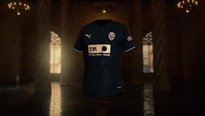 La espectacular nueva camiseta del Valencia, al detalle
