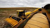 U.S. farmers plan to go 'heavy on corn' in 2023 despite risks