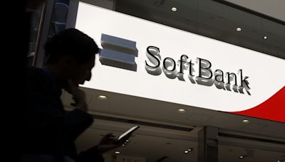 SoftBank Raises $1.86 Billion Overseas as It Boosts AI Bets