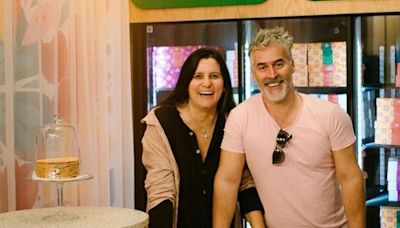 Carlos Díaz abre primera tienda de tortas junto a su esposa Camila Videla