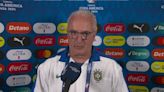 Dorival Júnior estreia na Copa América com agasalho em homenagem a Zagallo: "O maior"