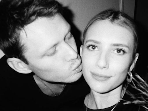 Emma Roberts y su novio anuncian su compromiso tras dos años de noviazgo