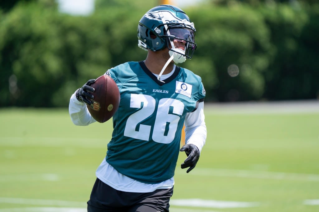 Eagles’ early trash talk directed at Saquon Barkley-less Giants sets up new chapter in rivalry