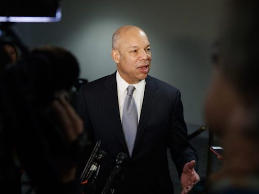 Jeh Johnson: Republicans gave Harris ‘border czar’ title