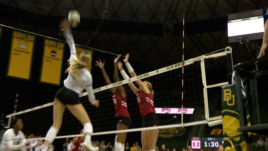 #23 Baylor Volleyball Falls To #6 Wisconsin In Five Set Marathon