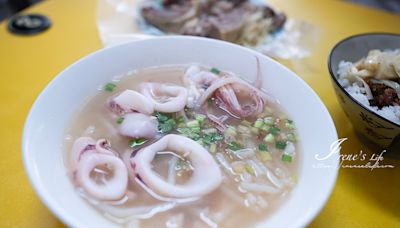 苗栗後龍覓食，被這家小卷米粉湯圈粉，湯頭鮮，豬腳飯有菜有蝦物超所值！