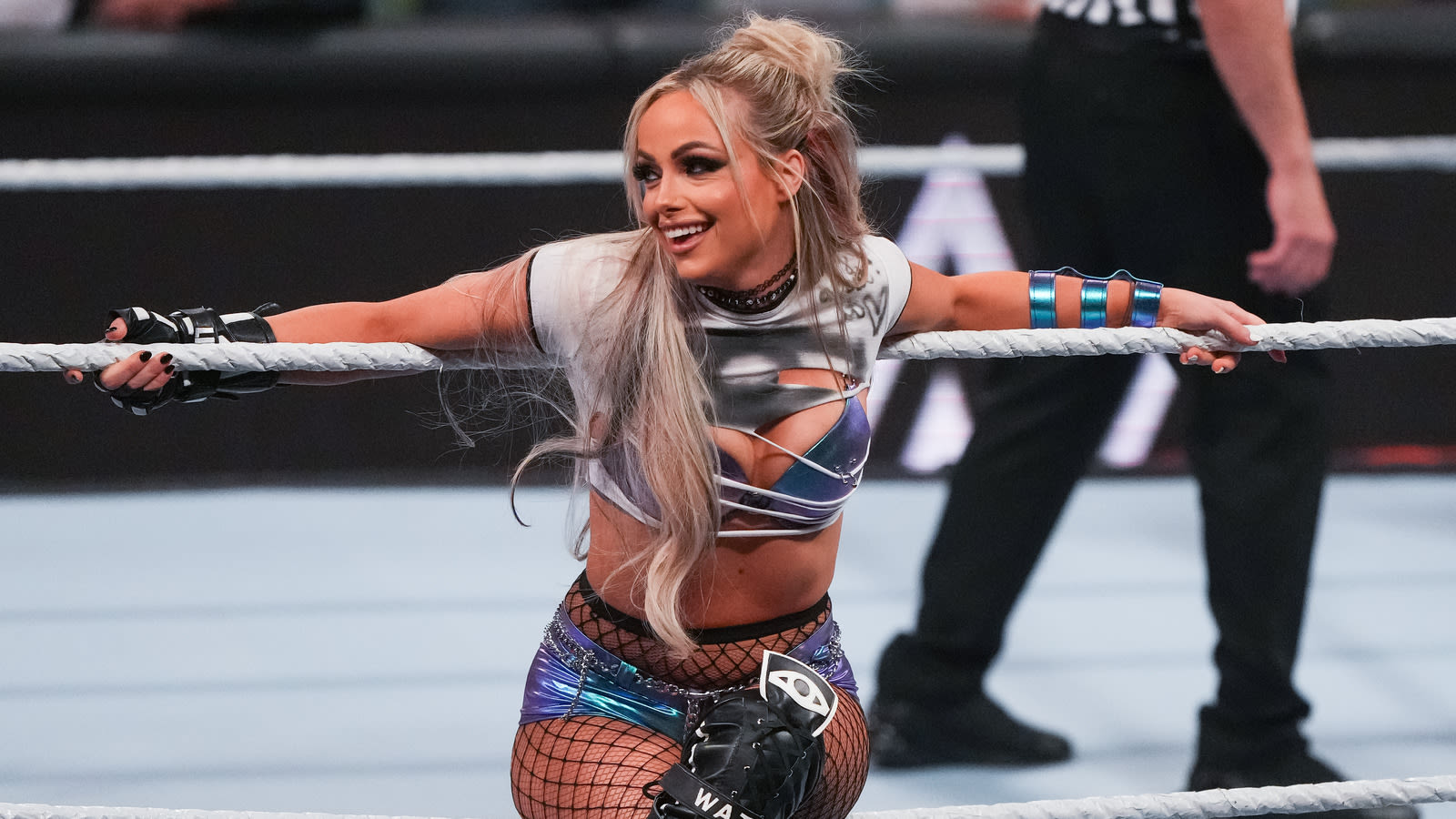 Photos: WWE Star Liv Morgan Shares Backstage Snaps — 'It's On' - Wrestling Inc.