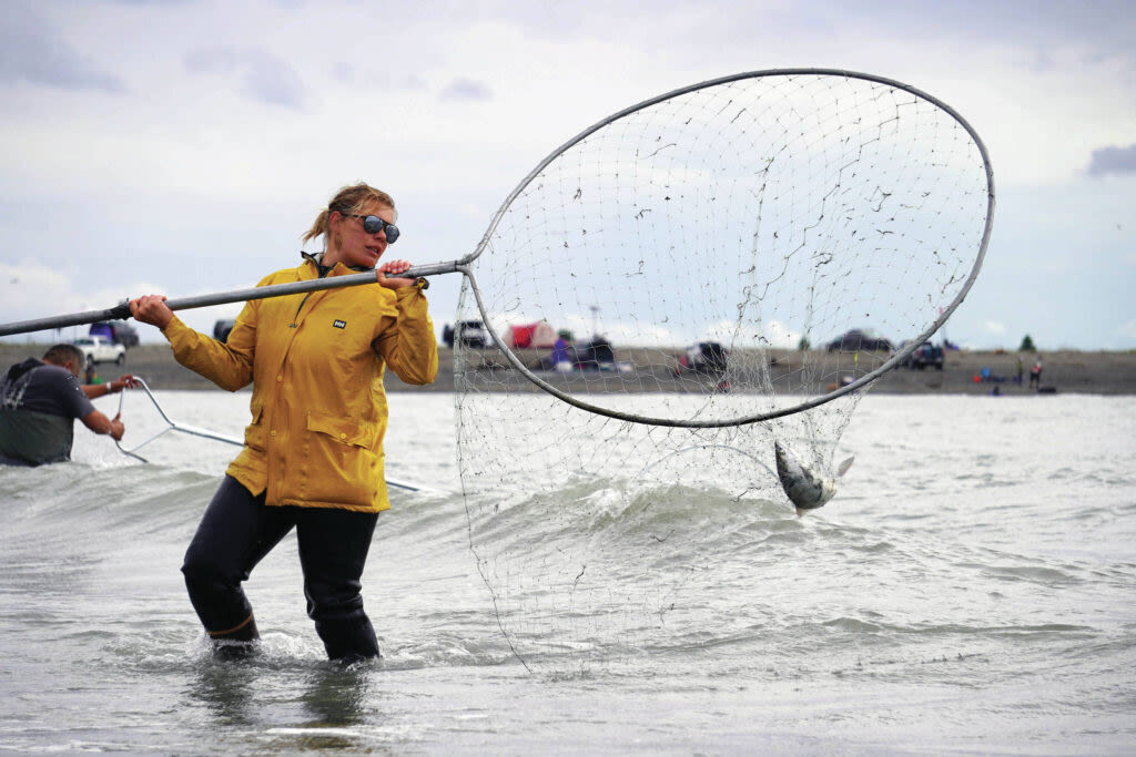 Kenai River dipnetting now open 24 hours a day | Peninsula Clarion