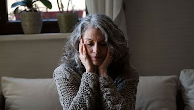 Cuál es el principal arrepentimiento de las mujeres al final de la vida, según Harvard - La Tercera