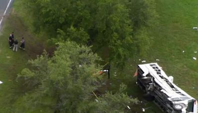 Se accidenta camión con jornaleros en Florida; 8 muertos