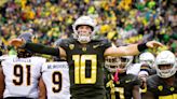 Final ride: Oregon football's Bo Nix, Bucky Irving, Brandon Dorlus suit up for Fiesta Bowl