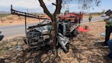 Sale del camino y se estrella contra árbol en la carretera Aldama