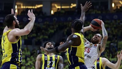 El Mónaco sobrevive ante el Fenerbahce y envía la serie al quinto partido