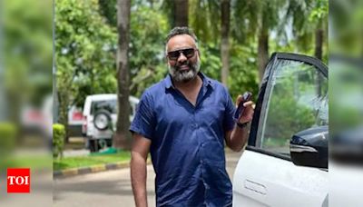 Malayalam director Omar Lulu’s anticipatory bail hearing in alleged rape case adjourned | - Times of India