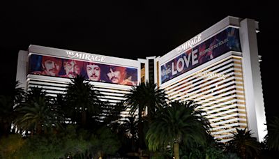 Iconic Las Vegas hotel to suddenly close. Here's what will replace it