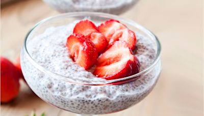 51 Delicious Ways To Use Chia Seeds in Smoothies, Pudding, Overnight Oats and More