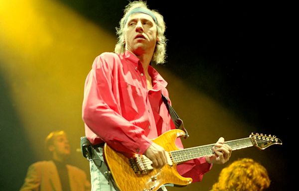 Mark Knopfler Lands One Of The Biggest Successes Of His Solo Career