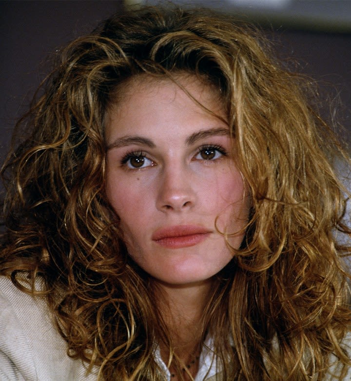 Julia Roberts Has Worn This Fashion Staple Since the ‘90s—Here’s How She Keeps It Fresh