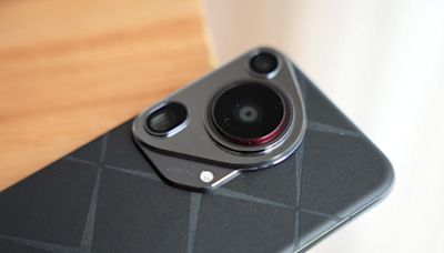 Huawei Pura 70 Ultra Review: Super Fast Shutter And Uncanny Macro Cam