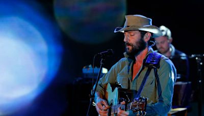 Ray LaMontagne’s ‘Step Into Your Power’ Tops Adult Alternative Airplay Chart