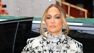 Jennifer Lopez Flies Economy To Paris Amid Divorce Rumors & Financial Setback After Canceled Tour