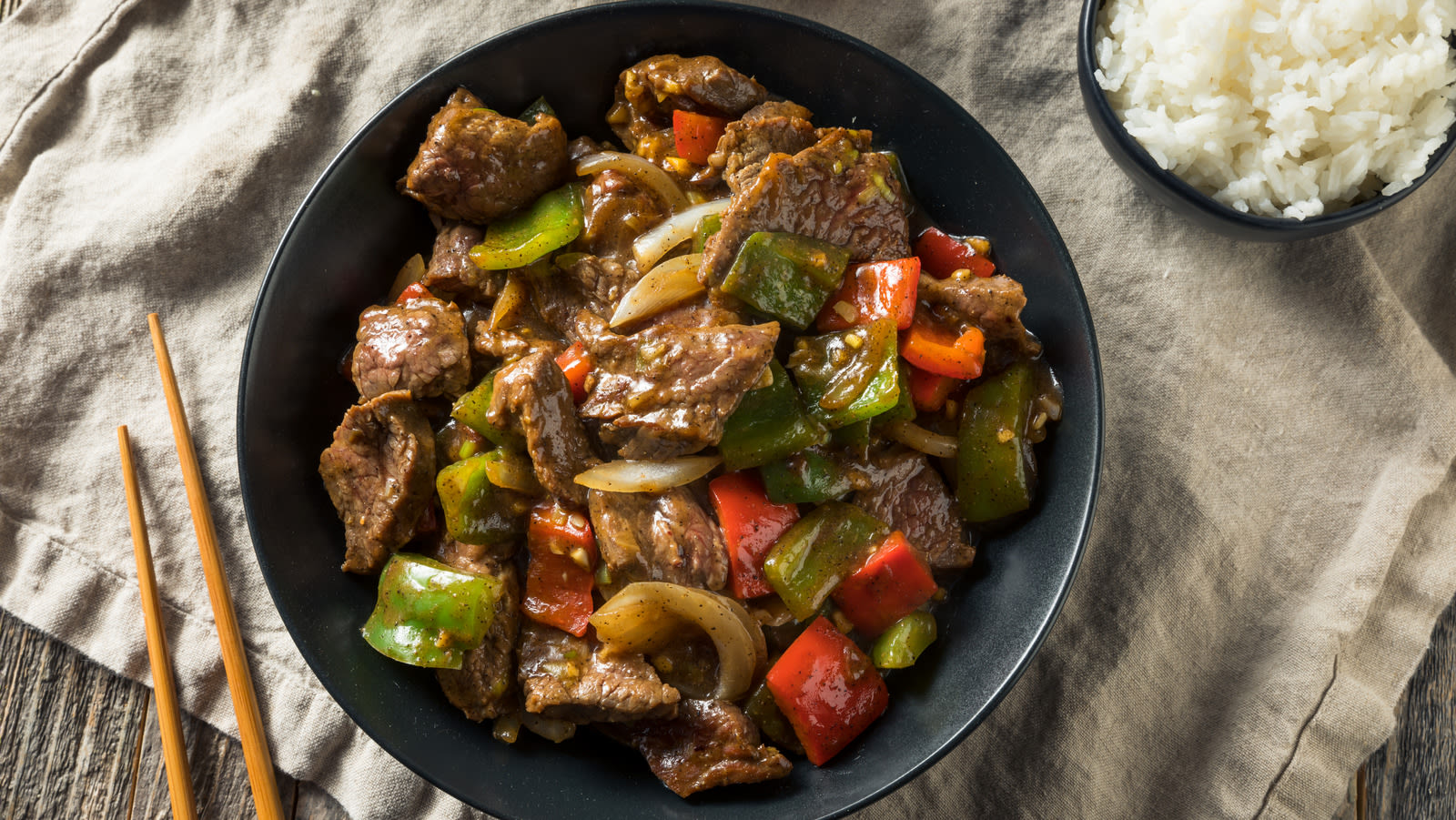 The Slicing Tip For Beef Stir-Fry That Ensures Tender Bites Of Meat