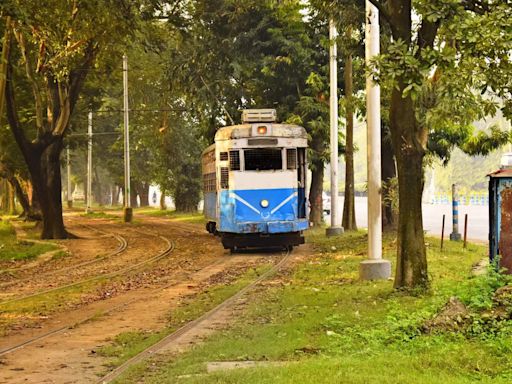 End of an era: Kolkata to discontinue 150-year-old tram service - ET TravelWorld