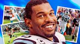 'He's going, baby! Don't run out of gas!': An oral history of two plays that defined Julius Peppers' HOF career