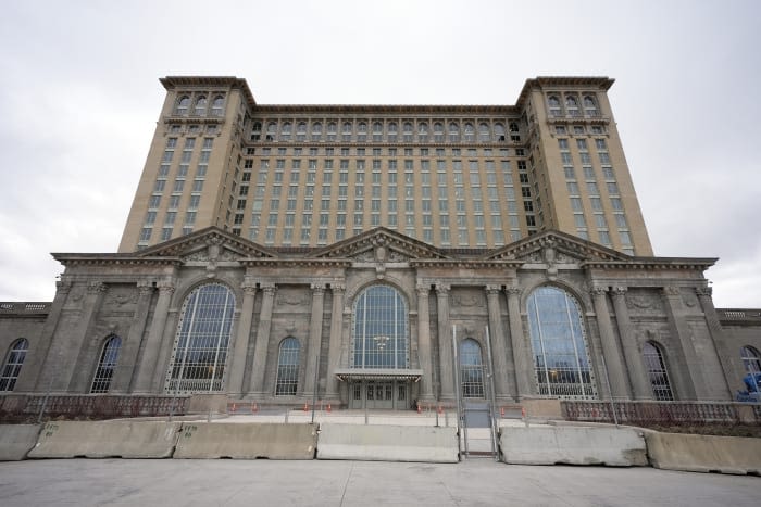 Open house, concert planned for Michigan Central Station reopening: How to get tickets