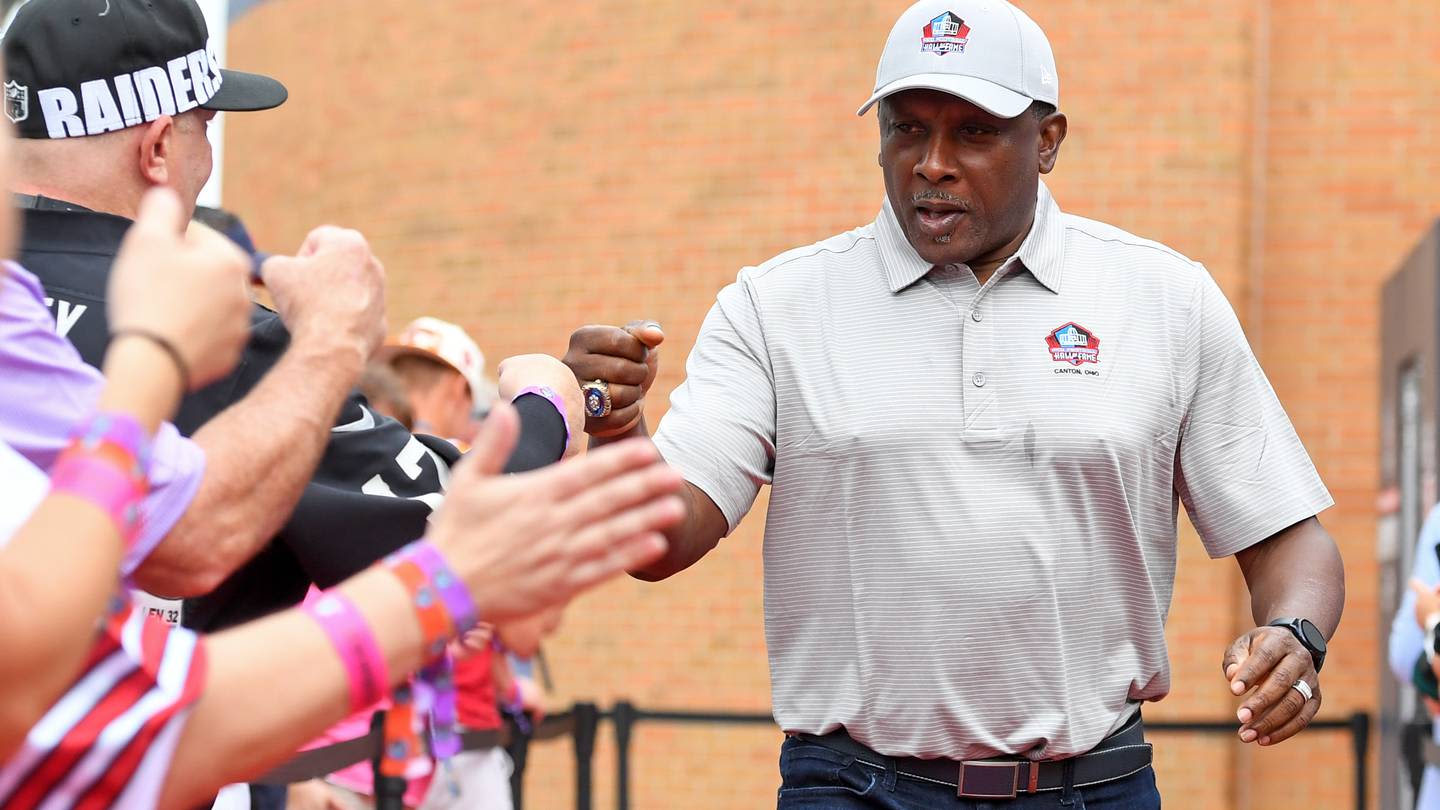 Former Raiders receiver, Hall of Famer Tim Brown hits hole-in-one at American Century Championship