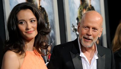 Emma Heming y Bruce Willis celebraron 15 años de casados en medio de la batalla contra la demencia del actor - La Opinión