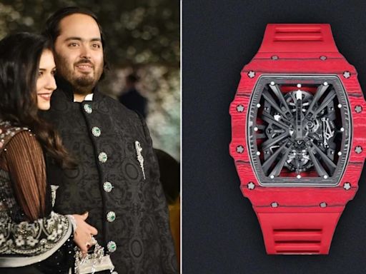 Anant Ambani, Wearing a Rs 6 Crore Watch, Seeks Blessings at Temple Ahead of Wedding to Radhika Merchant