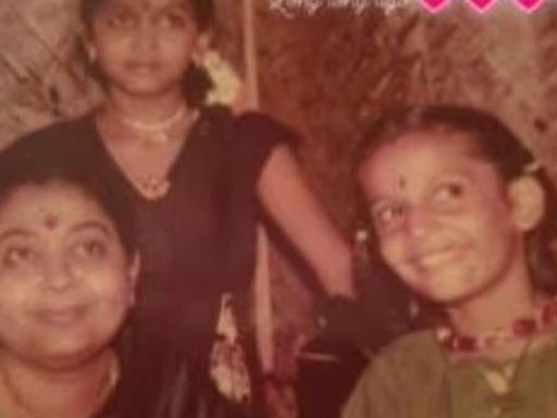 Ramya Krishnan’s Adorable Childhood Photo With Mother Viral - News18