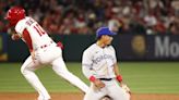 Los Azulejos de Toronto envían al dominicano Santiago Espinal a los Rojos de Cincinnati