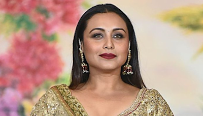 Rani Mukerji Clicks Pics With Every Fan At Airport, Sweet Gesture Wins Netizens' Hearts. WATCH