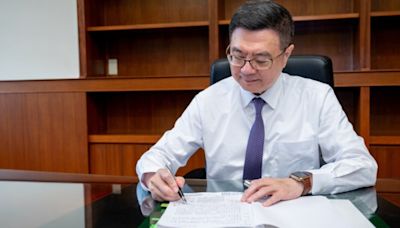 行政院長卓榮泰上任簽首份公文 74億經費加強食安檢查
