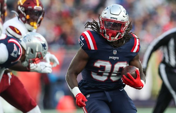 Patriots RB Rhamondre Stevenson comments on contract talks