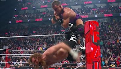 WWE Raw results, recap, grades: Chad Gable snaps after losing intercontinental title match to Sami Zayn