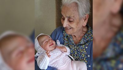 Un bebé para Carmen, la terapia de los reborn: "Una simple muñeca les da tanta vida"