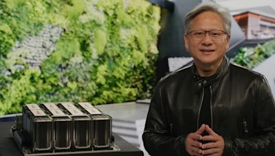 NVIDIA黃仁勳回憶當年賣出的第一台AI超級電腦：馬斯克跑來跟我說「我也想要有一台」