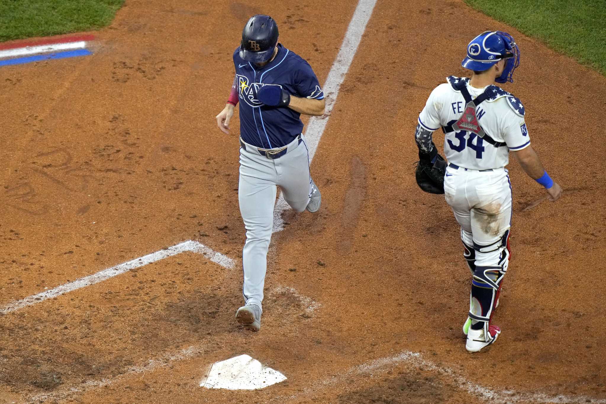 DeLuca and Lowe homer as Rays pounce on poor Kansas City pitching in 10-8 victory over Royals