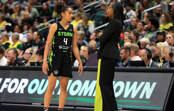 Skylar Diggins-Smith's rough start has Storm coach calling for 'grace' to be shown to star player