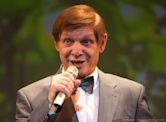 Eduard Khil